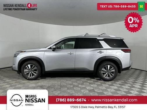 2025 Nissan Pathfinder SL 4WD