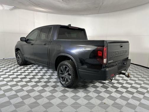 Crystal Black Pearl 2025 Honda Ridgeline Sport