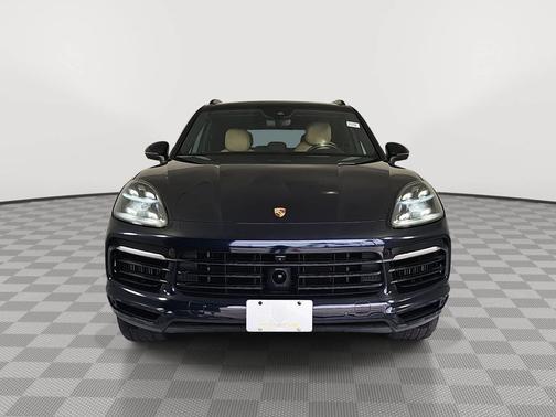 Moonlight Blue Metallic 2019 Porsche Cayenne Cayenne