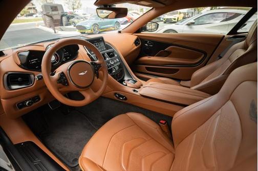 2023 Aston Martin DBS Base