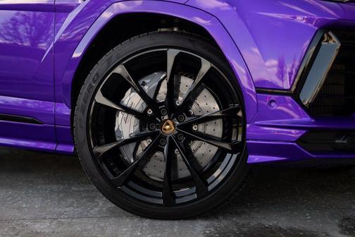 2024 Lamborghini Urus S