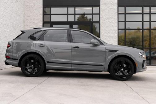 2023 Bentley Bentayga Azure