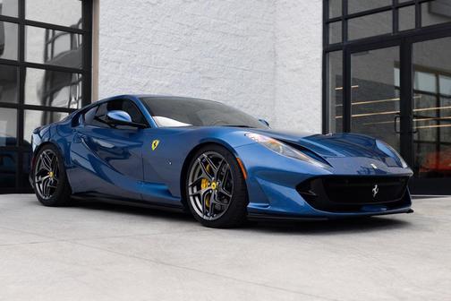 2018 Ferrari 812 Superfast Base