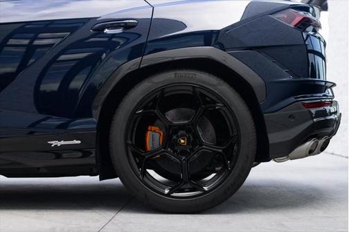 2024 Lamborghini Urus Performante