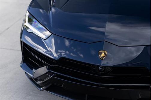 2024 Lamborghini Urus Performante