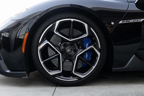 2022 Maserati MC20 Base