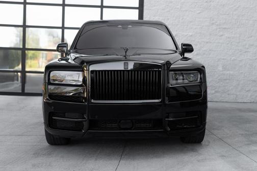 Black Diamond 2023 Rolls-Royce Cullinan Black Badge