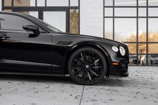 Black Crystal 2024 Bentley Flying Spur Speed