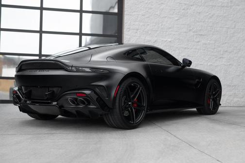 2025 Aston Martin Vantage 