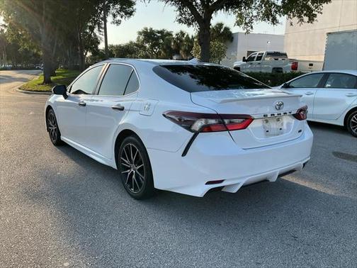 2023 Toyota Camry SE