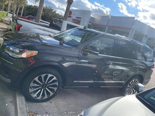 2024 Lincoln Navigator Reserve