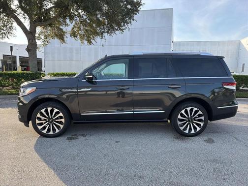 2024 Lincoln Navigator Reserve