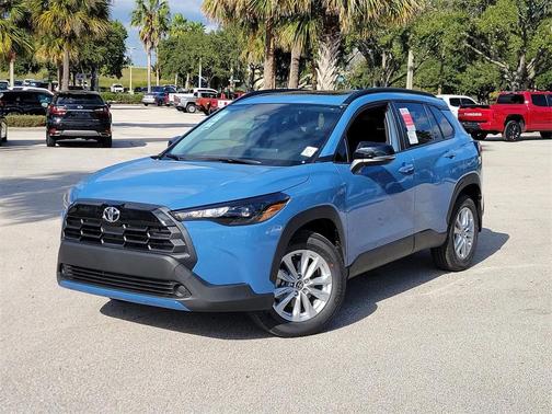 2026 Toyota Corolla Cross LE