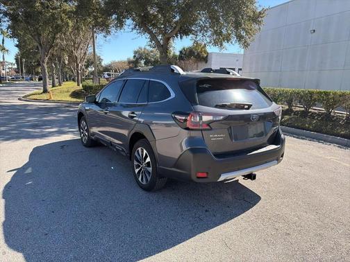 2024 Subaru Outback Touring XT