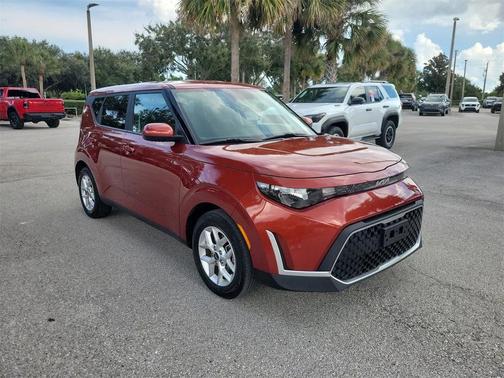 2024 Kia Soul LX