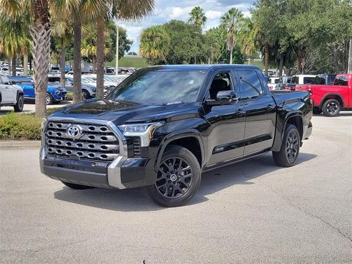 2024 Toyota Tundra Hybrid Platinum