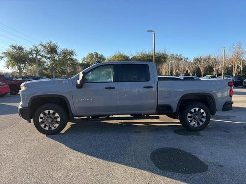 2024 Chevrolet Silverado 2500 Custom