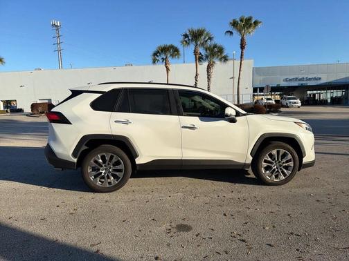 2023 Toyota RAV4 Limited