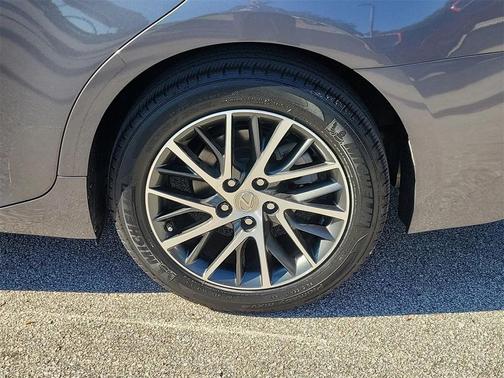 2017 Lexus ES 350 Base