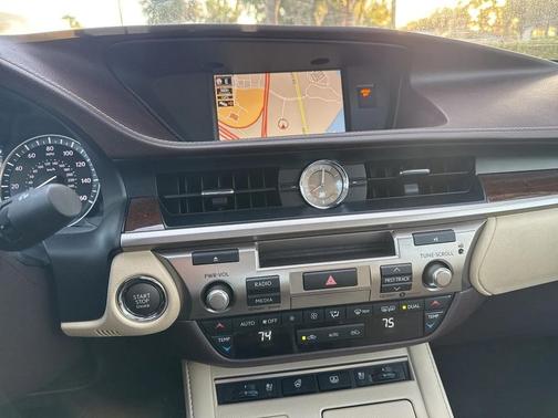 2017 Lexus ES 350 Base