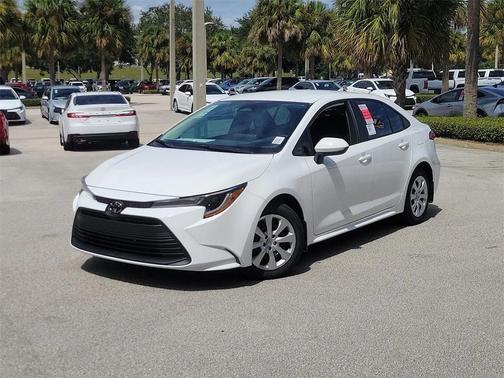 2025 Toyota Corolla LE