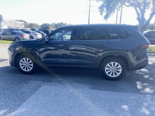 2025 Toyota Grand Highlander XLE