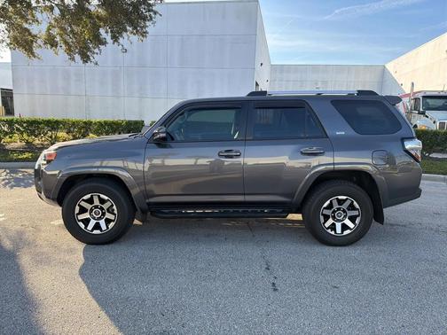 2022 Toyota 4Runner SR5 Premium