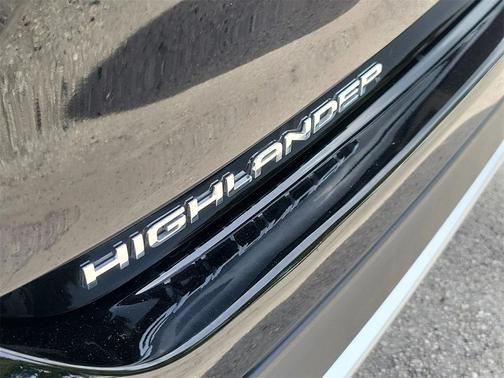 2024 Toyota Highlander XSE
