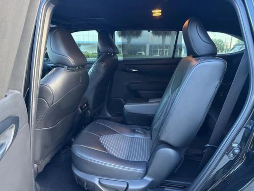 2024 Toyota Highlander XSE