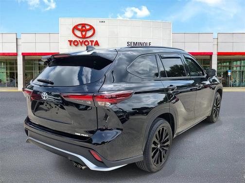 2024 Toyota Highlander XSE