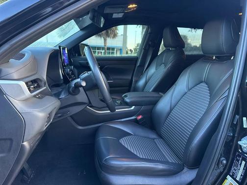 2024 Toyota Highlander XSE