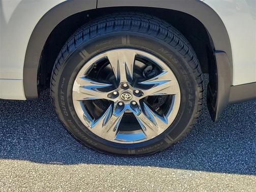 2019 Toyota Highlander Limited Platinum