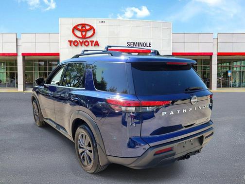 2022 Nissan Pathfinder SV 2WD