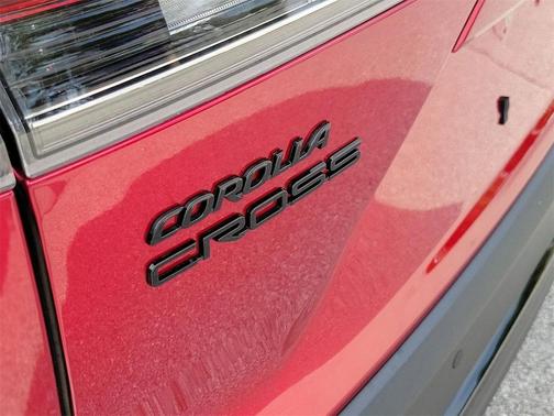 2025 Toyota Corolla Hybrid SE