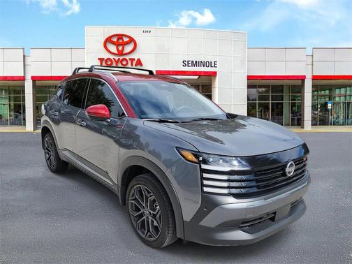 2025 Nissan Kicks SR