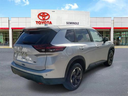 2024 Nissan Rogue SV