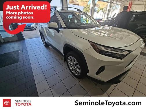 2025 Toyota RAV4 XLE Premium