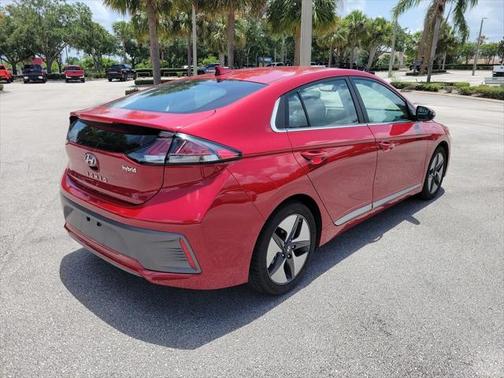 2022 Hyundai IONIQ Hybrid SEL