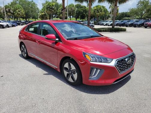 2022 Hyundai IONIQ Hybrid SEL