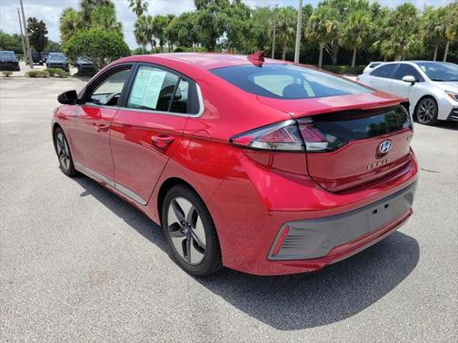 2022 Hyundai IONIQ Hybrid SEL