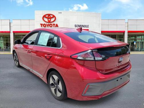 2022 Hyundai IONIQ Hybrid SEL