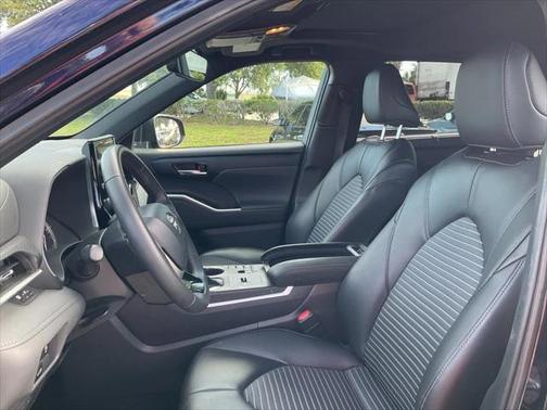 2024 Toyota Highlander XSE