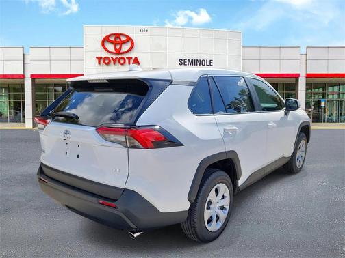 2025 Toyota RAV4 LE