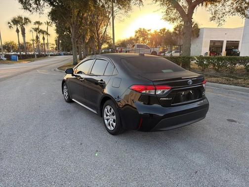 2024 Toyota Corolla Hybrid LE