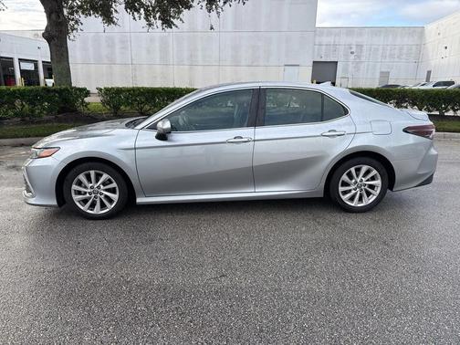 2021 Toyota Camry LE