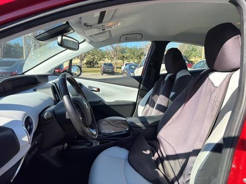 2022 Toyota Prius Limited