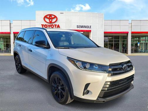 2019 Toyota Highlander SE