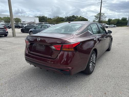 2024 Nissan Altima 2.5 SV