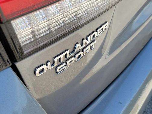 2024 Mitsubishi Outlander Sport SE