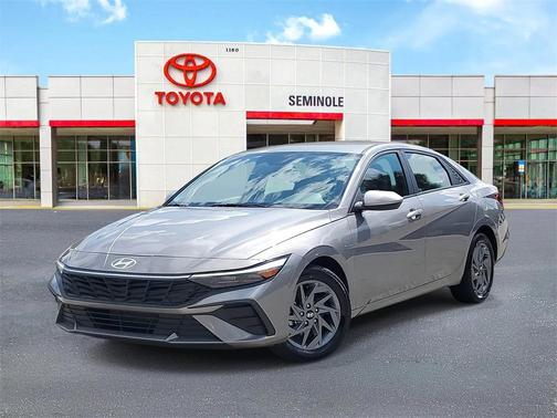 2024 Hyundai ELANTRA SEL